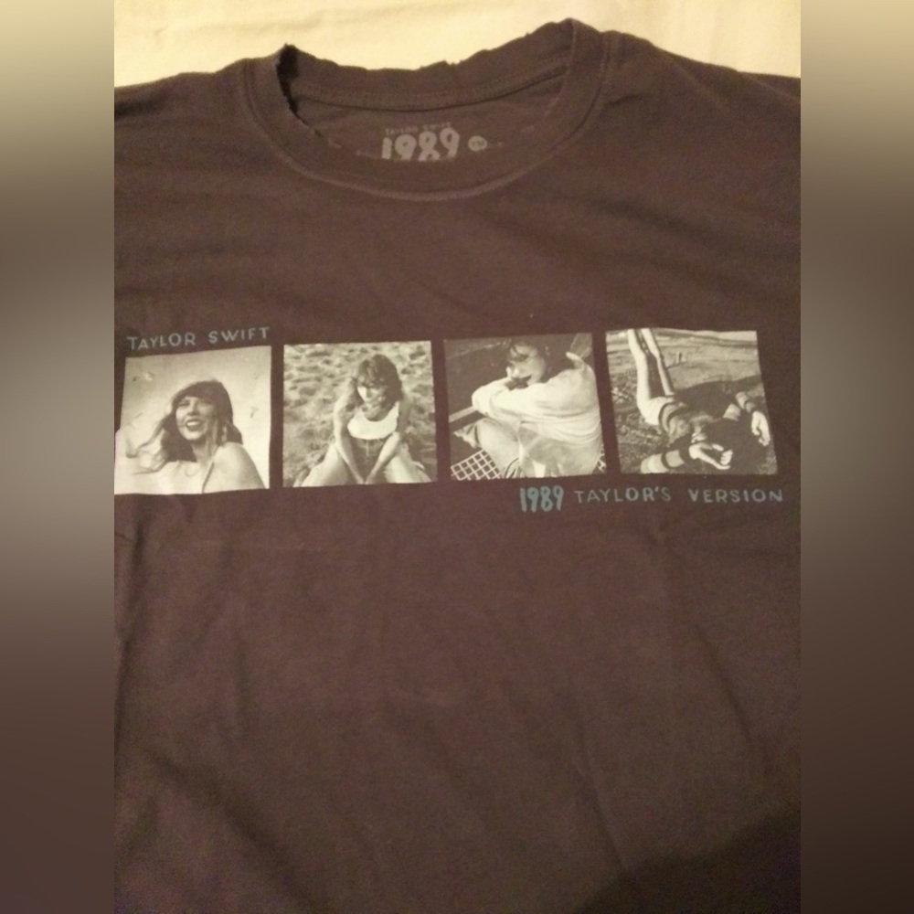 taylor swift 1989 poloroid strip tee youth